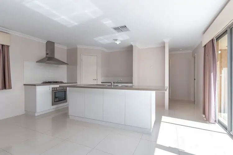 Fourth view of Homely house listing, 5 Aromatic Crescent, Atwell WA 6164