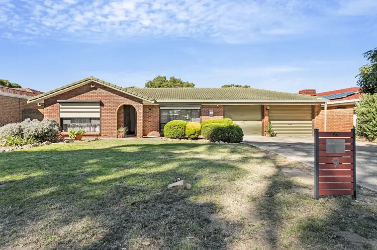 9 Magnolia Avenue, Happy Valley SA 5159