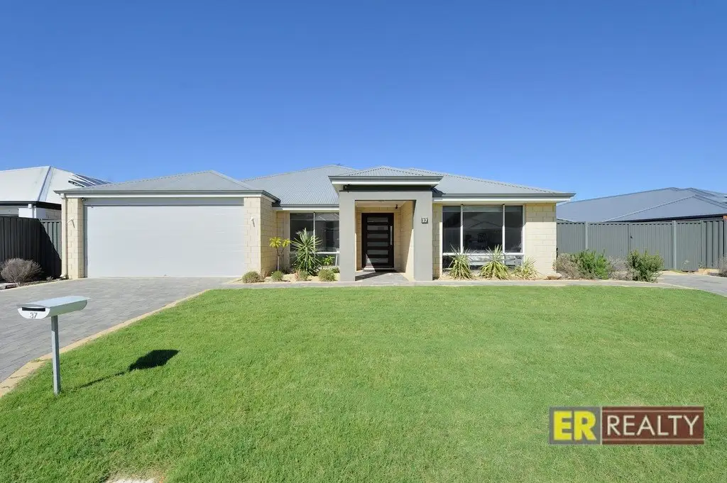 Main view of Homely house listing, 37 Ballybofey Loop, Bullsbrook WA 6084