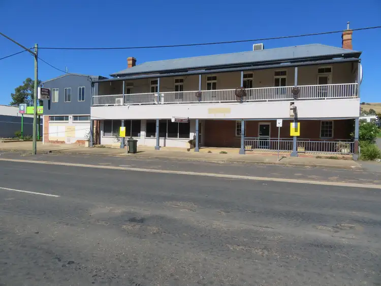 14 Mount Street, Gundagai NSW 2722