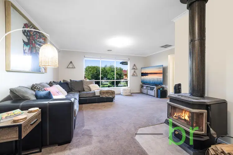 Second view of Homely house listing, 17 Windsor Court, Lara VIC 3212