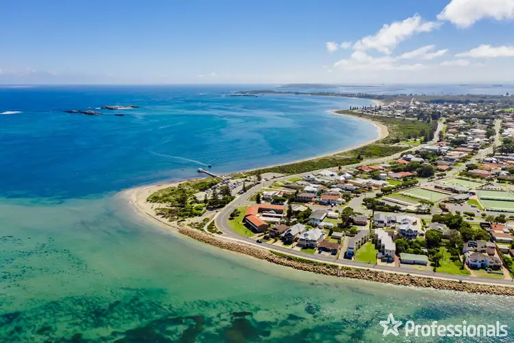 3/168 Arcadia Drive, Shoalwater WA 6169