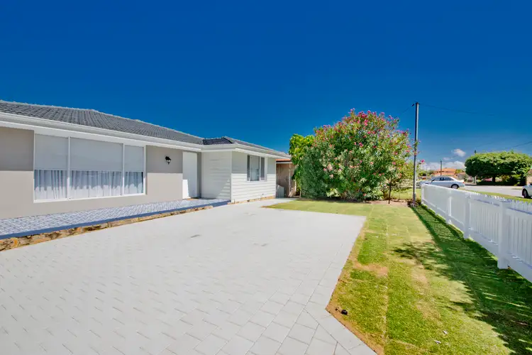 Fourth view of Homely semi-detached listing, 18 Compton Way, Morley WA 6062