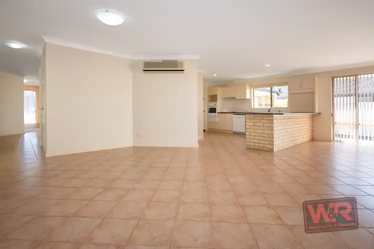 Sixth view of Homely house listing, 5 Cooper Way, Yakamia WA 6330