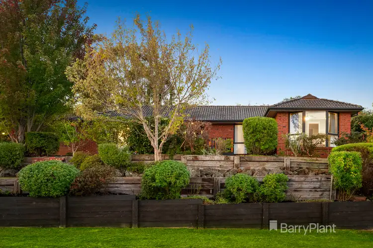 51 Churchill Drive, Mooroolbark VIC 3138