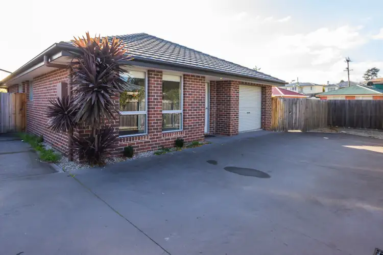 2/8 Maiden Place, Newnham TAS 7248