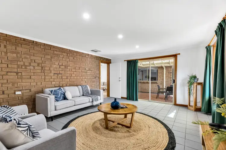 Fourth view of Homely house listing, 2 Rosa Close, Hallett Cove SA 5158