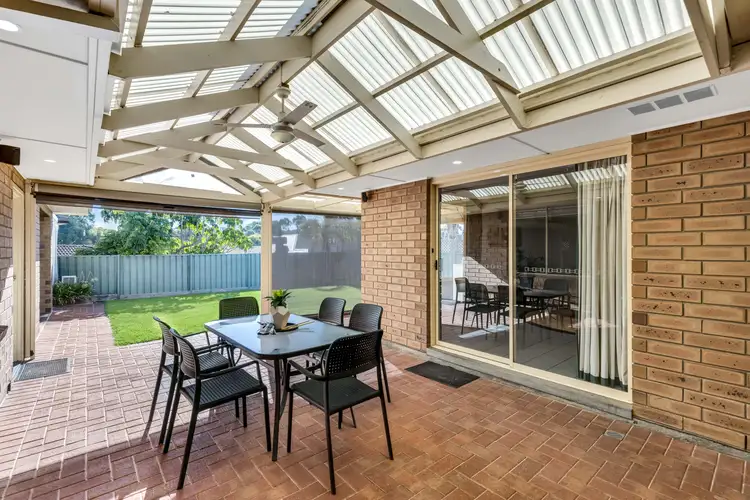 Fifth view of Homely house listing, 2 Rosa Close, Hallett Cove SA 5158