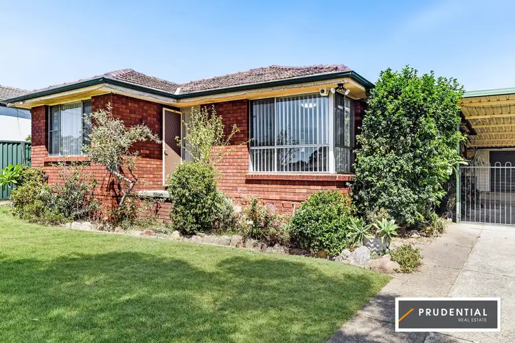 27 Darling Avenue, Lurnea NSW 2170