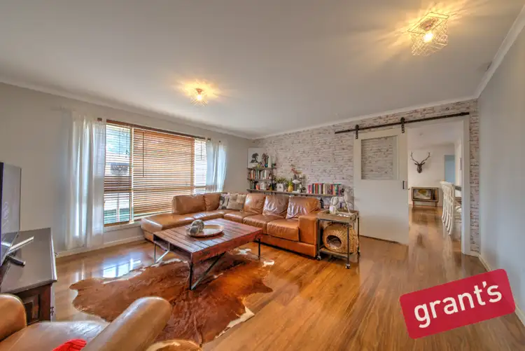 Second view of Homely house listing, 8 Adelong Court, Berwick VIC 3806