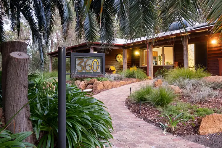 360 Wilura Road, Mundaring WA 6073