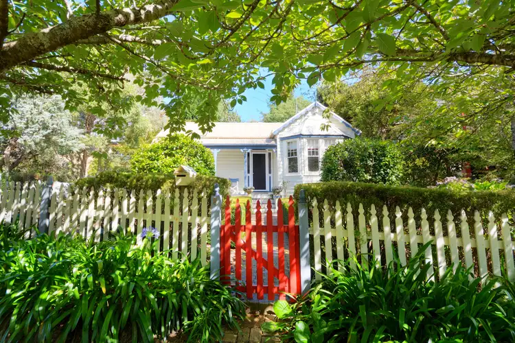 8 Wombat Street, Blackheath NSW 2785