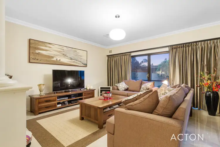 Second view of Homely house listing, 6 Regent Way, Mount Pleasant WA 6153
