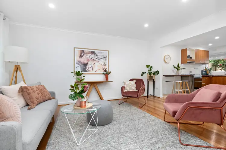 Second view of Homely unit listing, 2/204 Warrigal Road, Cheltenham VIC 3192