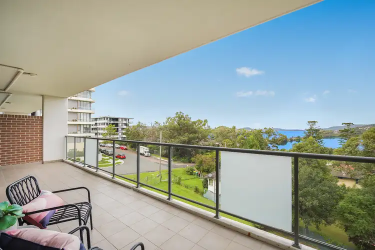 11/10-12 Batley Street, West Gosford NSW 2250