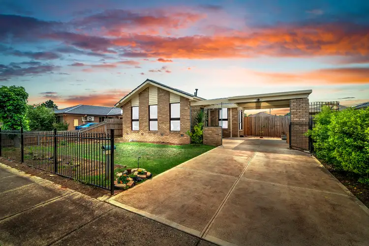 10 Haynes Crt, Melton VIC 3337
