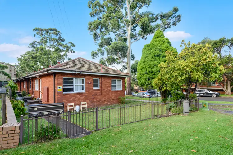 Main view of Homely unit listing, 2/39 Banksia Road, Caringbah NSW 2229