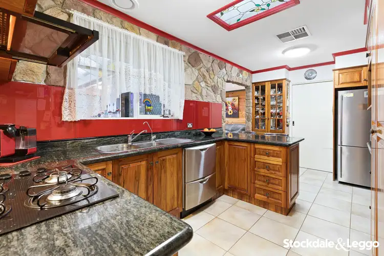 Fifth view of Homely house listing, 8 Finlay Close, Gladstone Park VIC 3043