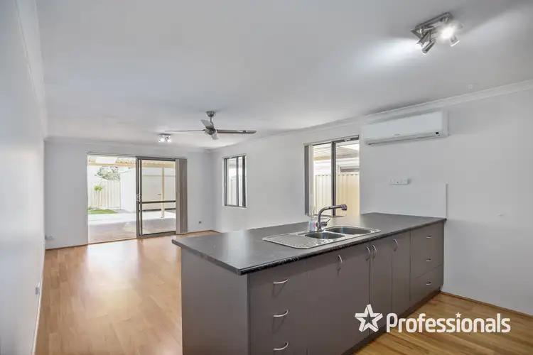 Fifth view of Homely house listing, 39 Clover Approach, Seville Grove WA 6112