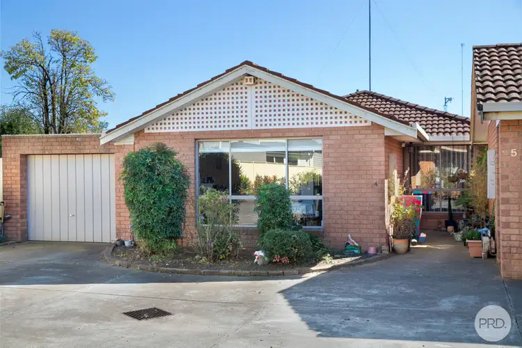 4/1352 Gregory Street, Lake Wendouree VIC 3350
