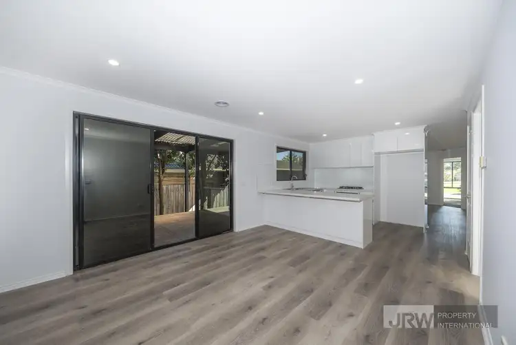 Sixth view of Homely house listing, 15 Farnborough Way, Berwick VIC 3806