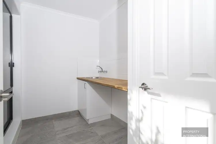 Seventh view of Homely house listing, 15 Farnborough Way, Berwick VIC 3806