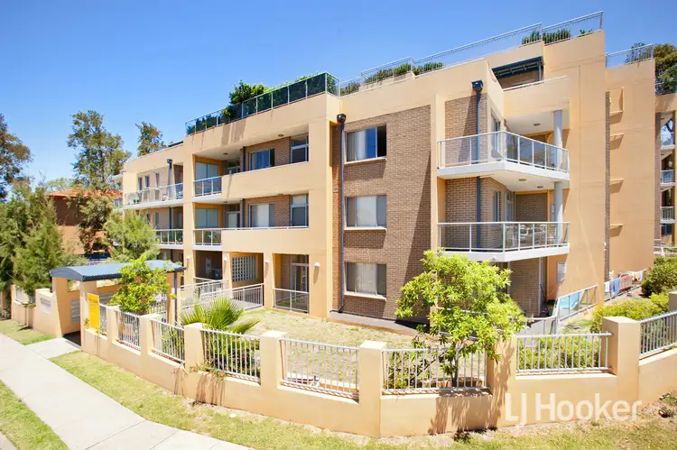25/2 Bruce Street, Blacktown NSW 2148