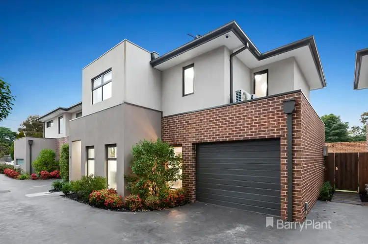 2/14 Melton Grove, Croydon VIC 3136
