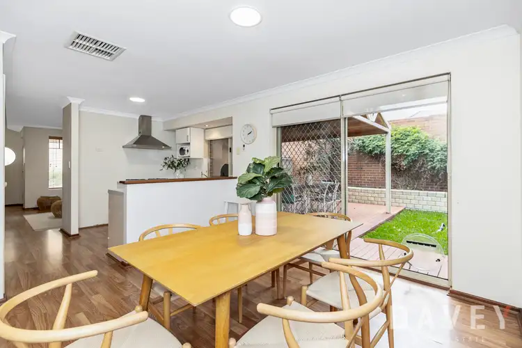 Sixth view of Homely house listing, 2/6 Quin Place, Innaloo WA 6018