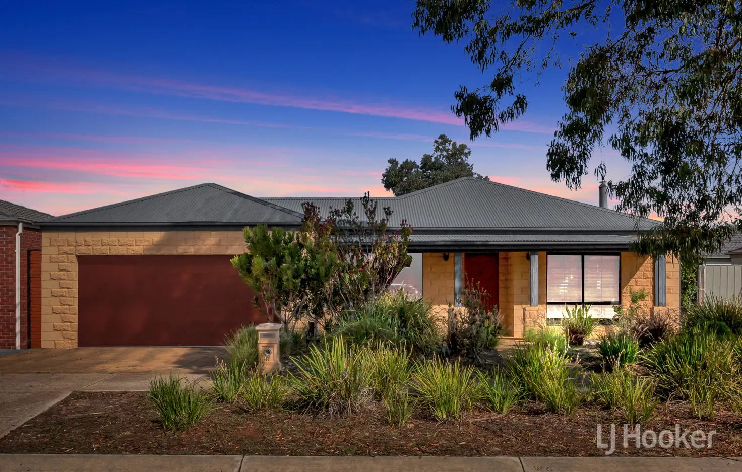 Main view of Homely house listing, 47 Black Knight Way, Kurunjang VIC 3337