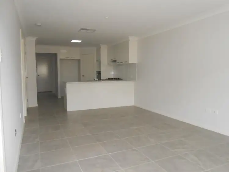 Third view of Homely house listing, 2/1 Borrowdale Close, Tamworth NSW 2340