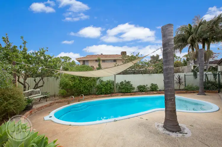 4 Higham Court, Leeming WA 6149