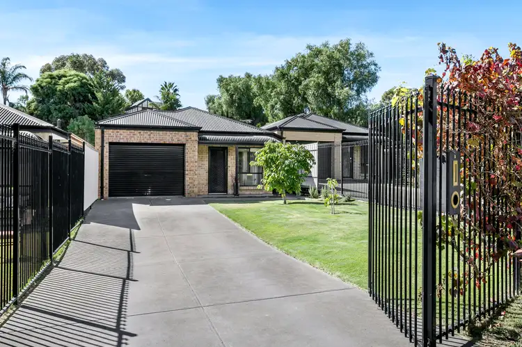 2b Abbaron Court, Aberfoyle Park SA 5159