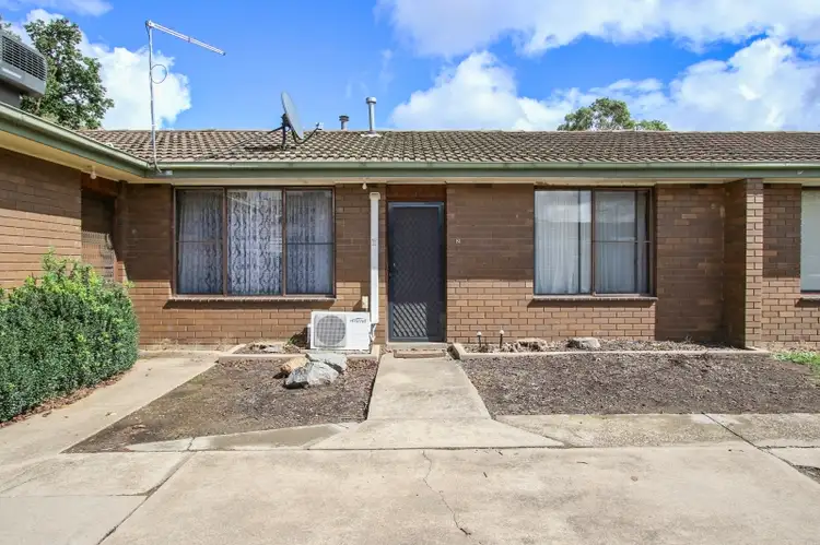 Main view of Homely unit listing, 2/9 Hannah Street, Benalla VIC 3672