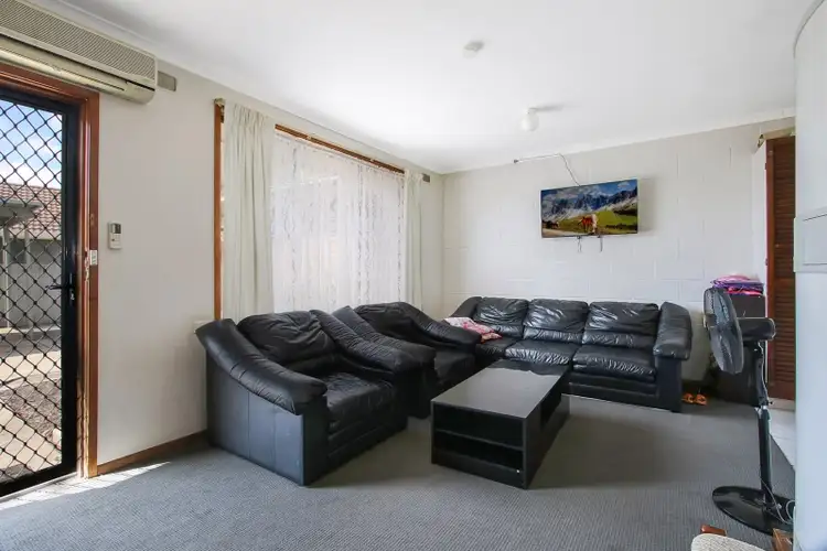 Third view of Homely unit listing, 2/9 Hannah Street, Benalla VIC 3672