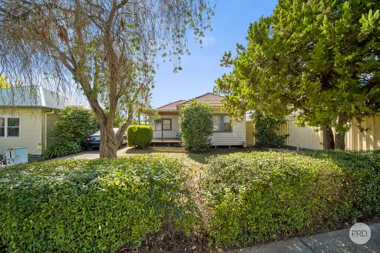 29 Oak Street, Golden Square VIC 3555