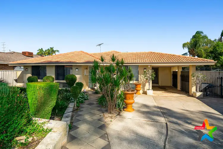 11 Luderman Road, Noranda WA 6062