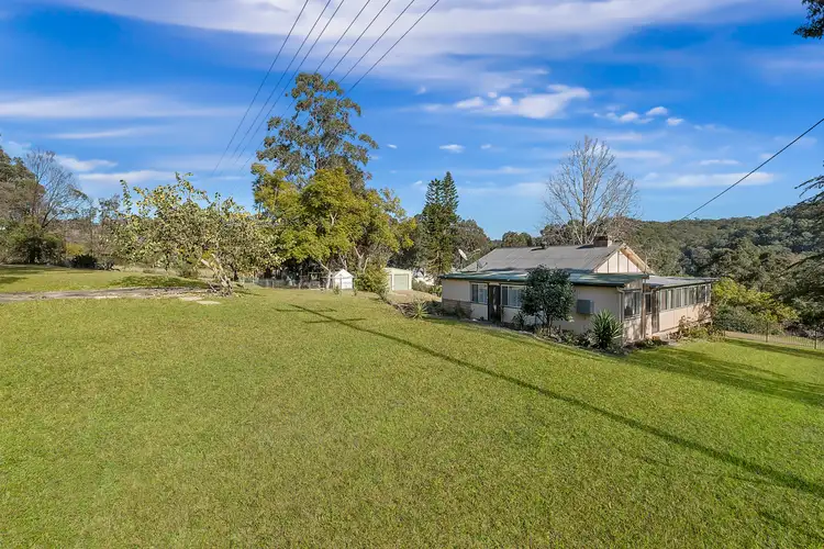 581 River Road