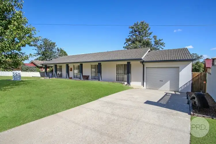 435 Parkview Crescent, Lavington NSW 2641