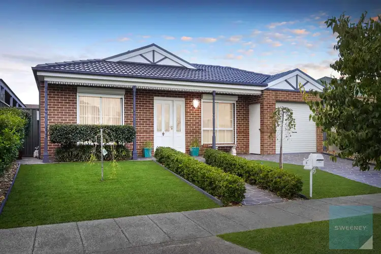 3 Amaroo Grove, Burnside VIC 3023