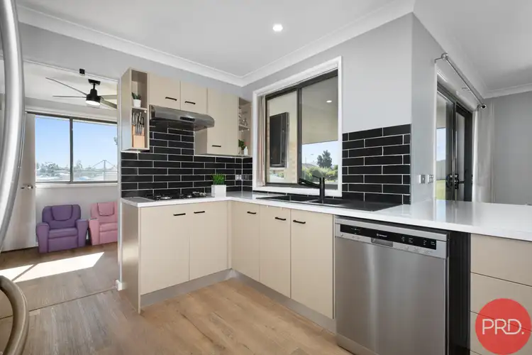 Fifth view of Homely house listing, 27 Fernleigh Avenue, Rutherford NSW 2320