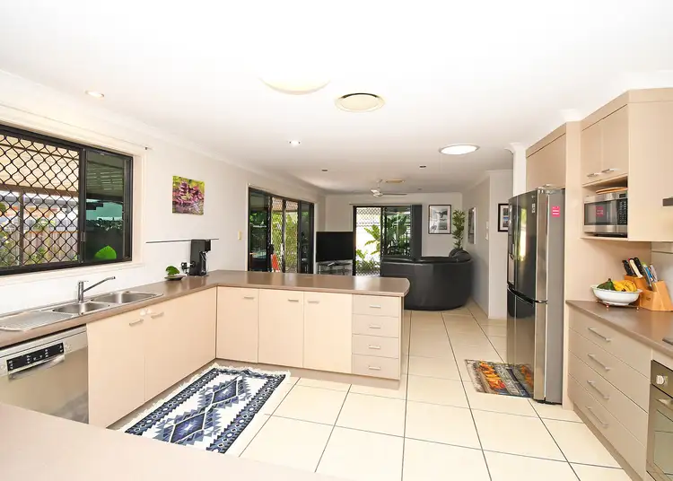 Seventh view of Homely house listing, 32 Harrison Circuit, Urangan QLD 4655