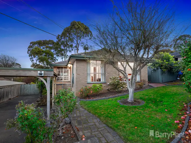 36 Bimbadeen Drive, Mooroolbark VIC 3138