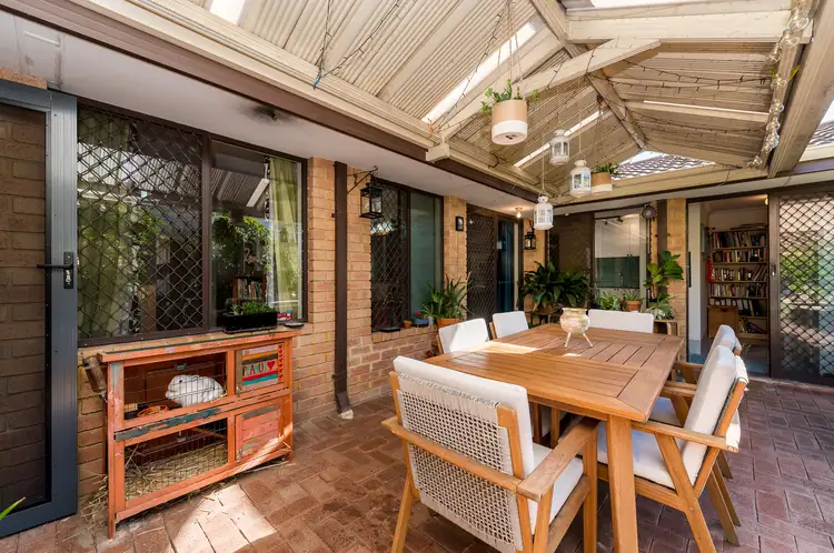2/82 Caledonian Avenue, Maylands WA 6051