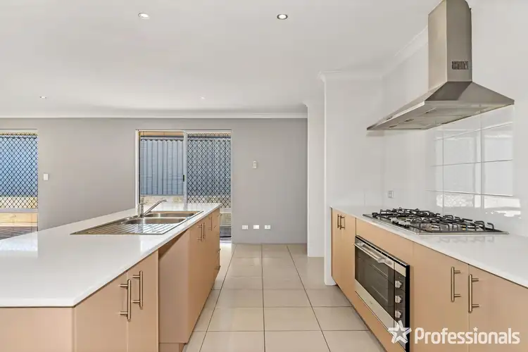 Fifth view of Homely house listing, 8 Jane Turn, Baldivis WA 6171