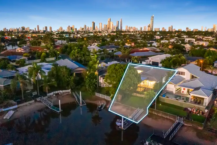 16 Caithness Court, Bundall QLD 4217