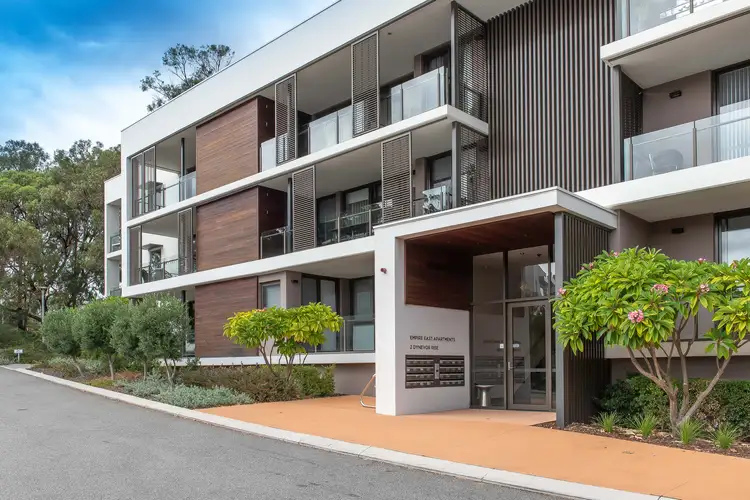 8/2 Dynevor Rise, Floreat WA 6014