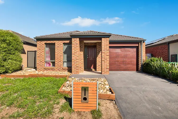 9 Rhinelander Close, Clyde North VIC 3978