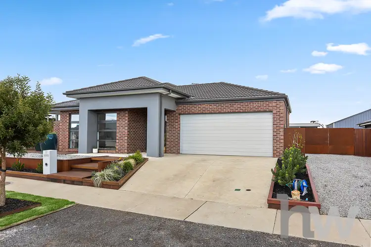 37 Rowley Drive, Winchelsea VIC 3241