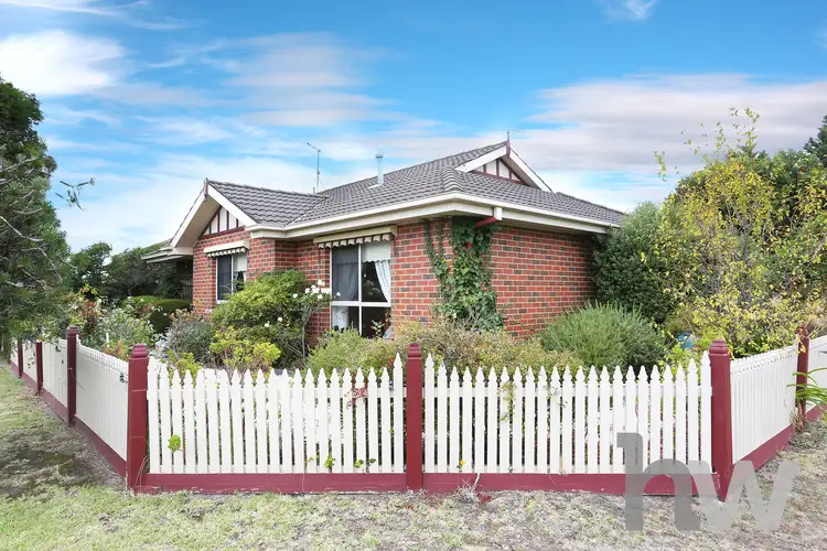 Second view of Homely house listing, 5 Babra Court, Grovedale VIC 3216